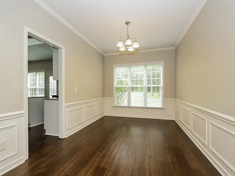 2214 Cardiff Ln — Photo 6