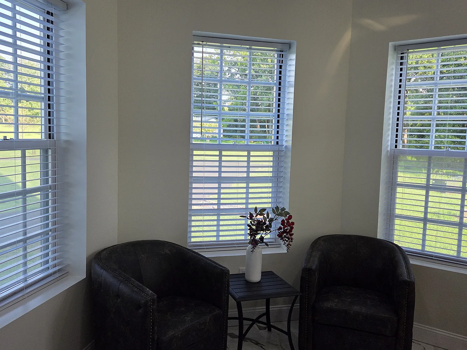 6 bed, 7200 sqft, $1,800 — Photo 4