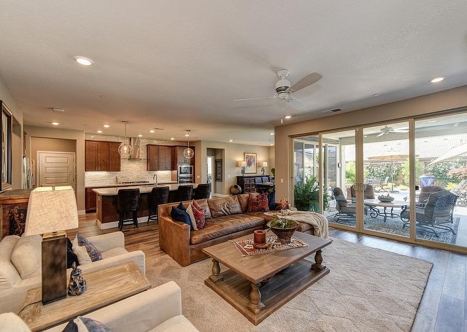 1st image of 5036 Del Mar El