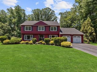 19 Tara Dr, Matawan, NJ 07747