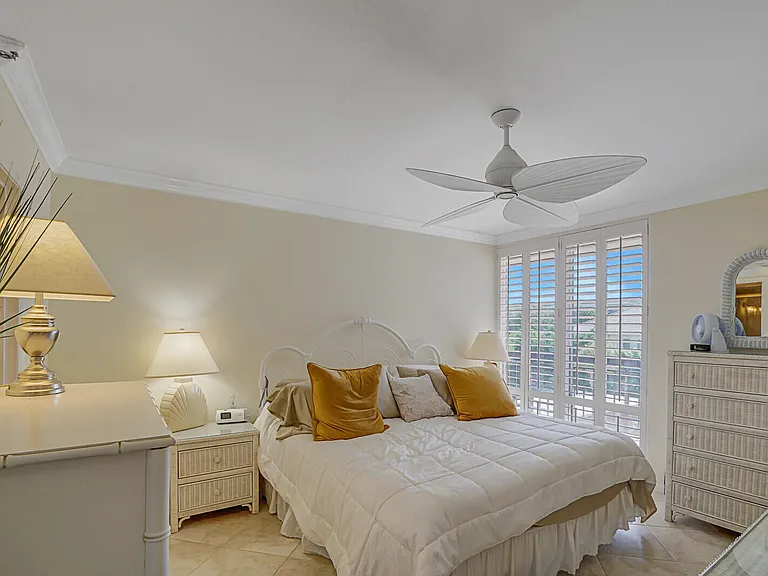2687 N Ocean Blvd #G-305 — Photo 19