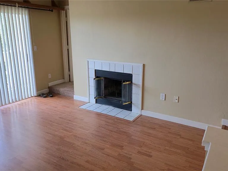 115 112th Ave NE #810 — Photo 11