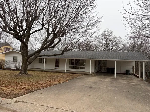 707 Laurel Dr, Warrensburg, MO 64093