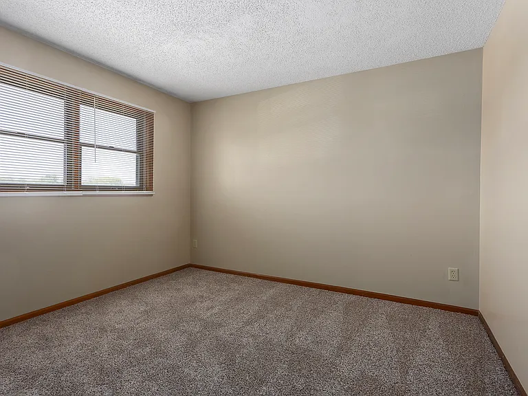 1113 Jeff Cir — Photo 16
