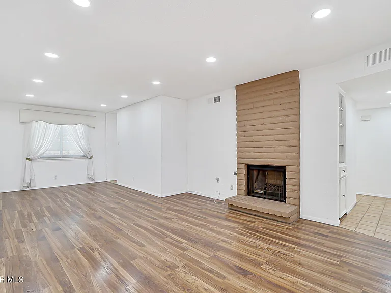 3223 Isla Morada Dr — Photo 5
