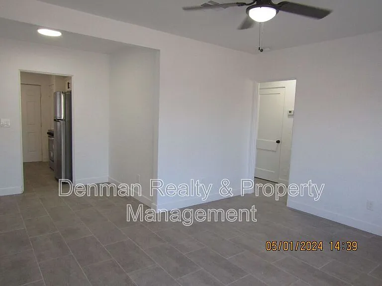 4306 N 12th St #7 — Photo 7