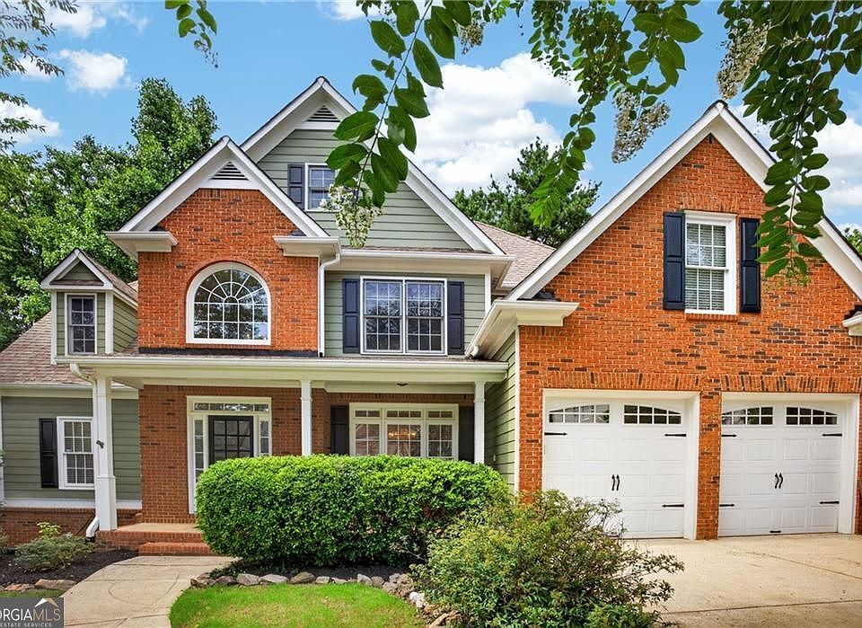 1st image of 108 Vine Creek Pl