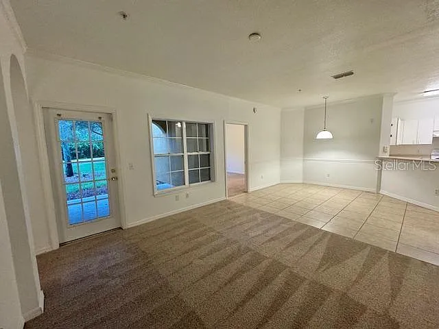 3 bed, 2.0 bath, 1336 sqft, $1,995 — Photo 4