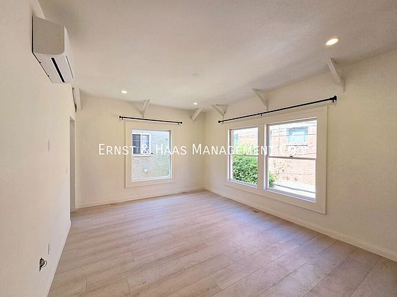 3rd image of 321 Chestnut Ave APT 7