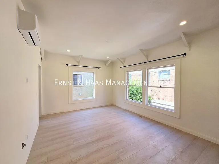 321 Chestnut Ave #7 — Photo 4