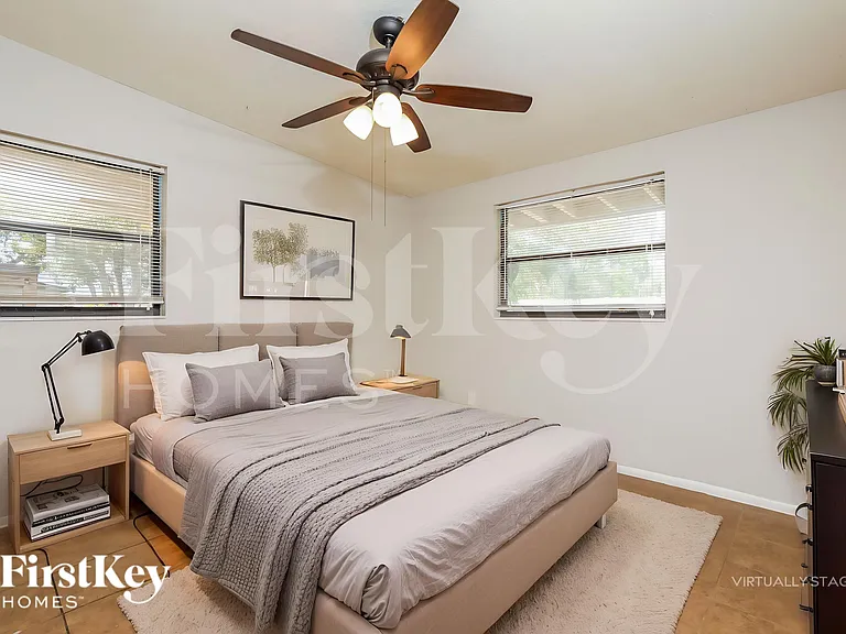 1030 Maxey Dr — Photo 11
