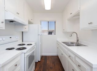 1 Month Free Beautiful 1-Bedroom In Chula Vista With Parking, Chula Vista, CA 91910