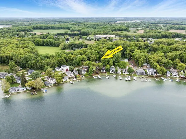 3665 W Shady Side Rd, Angola, IN 46703