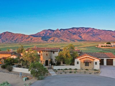 8906 Paramount Ct NE, Albuquerque, NM, 87122