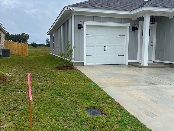 5th image of 32184 Lexington Dr