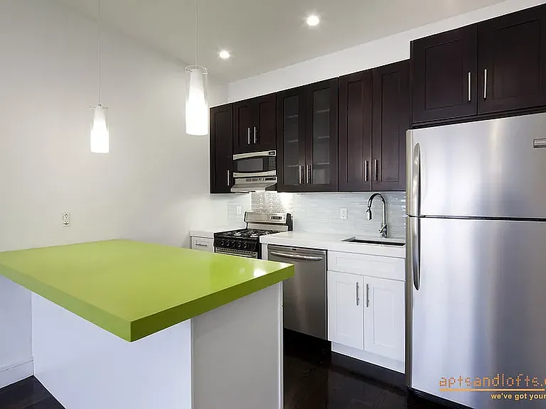 147 Rogers Ave #3B — Photo 1