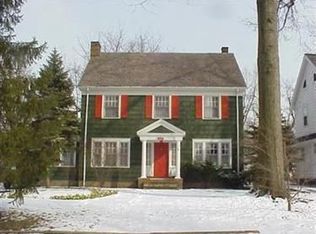 3011 Chadbourne Rd, Shaker Heights, OH 44120