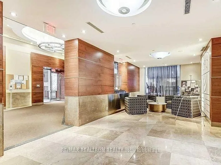 761 Bay St #306 — Photo 9