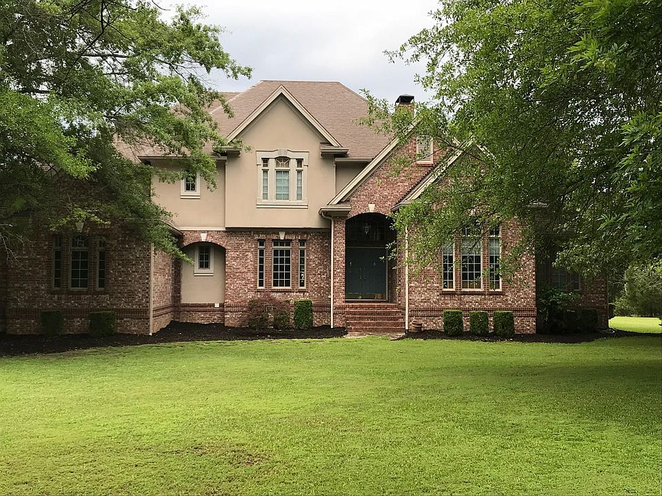1st image of 1562 Old Towne Ln