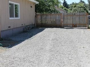 2113 S 252nd St, Des Moines, WA 98198