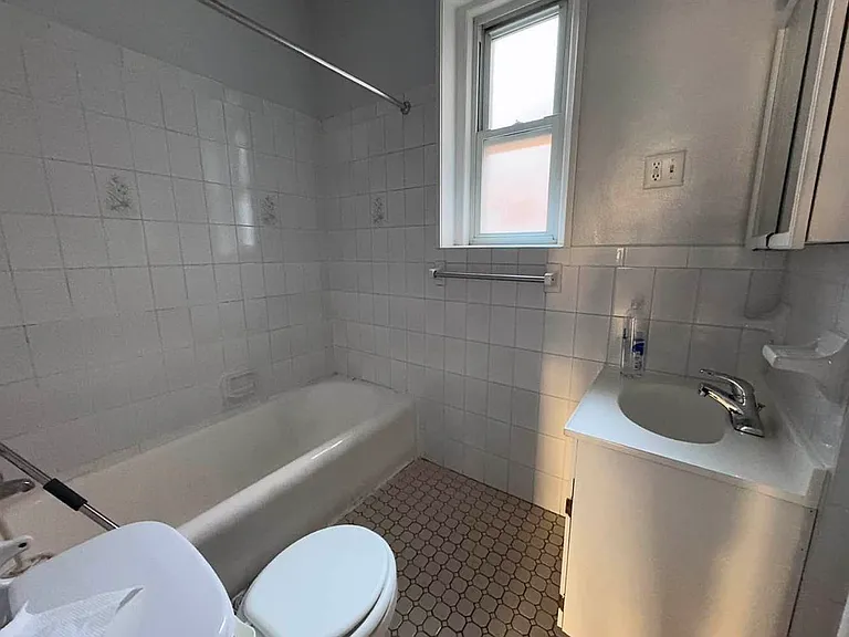 3017 Ocean Pkwy #B — Photo 7
