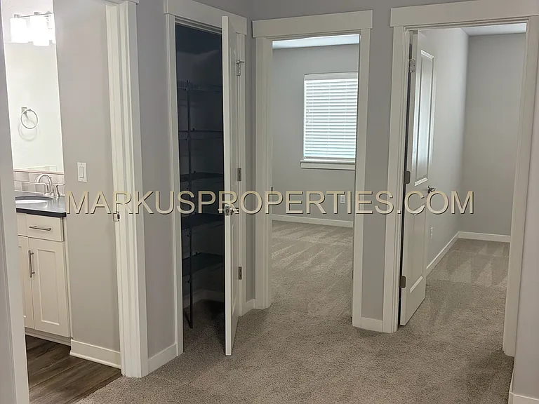 5231 SE Davis Rd — Photo 15