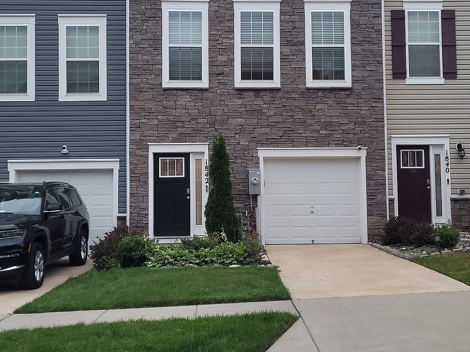 1st image of 1842 Roslynhill Trl #1