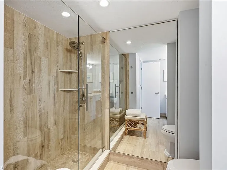 5501 Heron Point Dr #602 — Photo 24