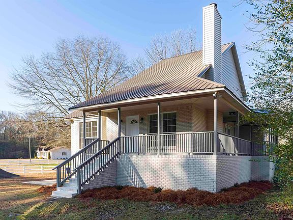 2nd image of 150 Beaver Ridge Dr