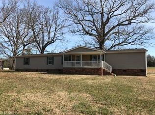 2794 Chandler's Mill Rd, Pelham, NC 27311