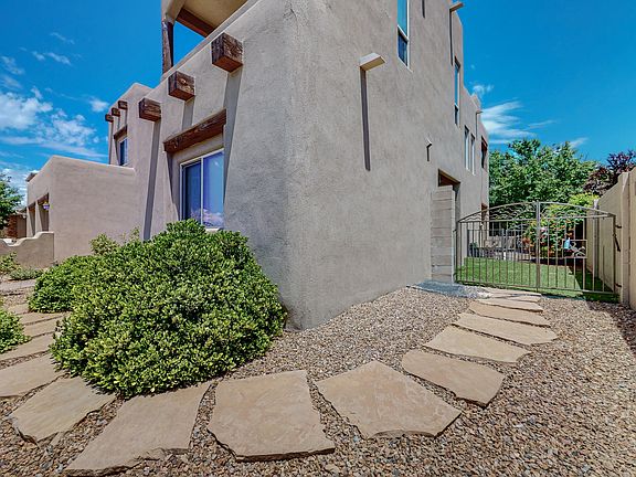 5th image of 8208 Grape Vine Ct NE