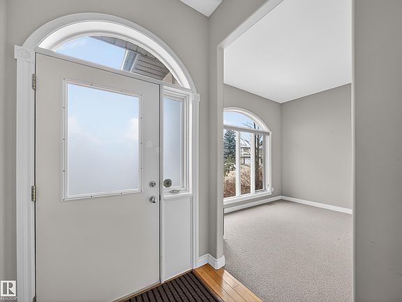 3rd image of 569 Butterworth Way NW