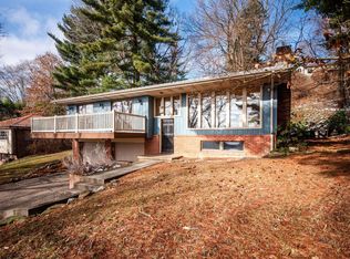 785 Kermit Pl, Morgantown, WV 26501