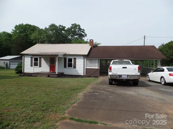 5004 King Wilkinson Rd, Denver, NC 28037