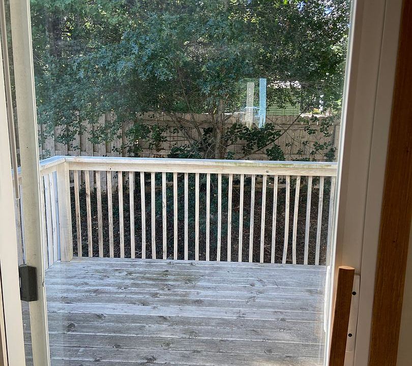 1st image of 4907 Hedgewood Dr APT E3