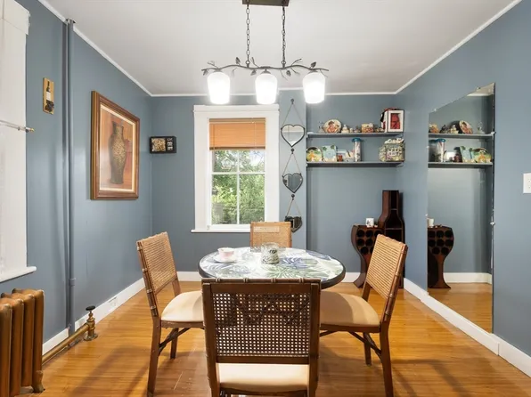 151 Wells St, Greenfield, MA 01301