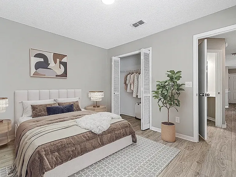 Southside Villas — Photo 16