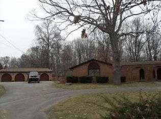 5455 Lyngre Dr, Howell, MI