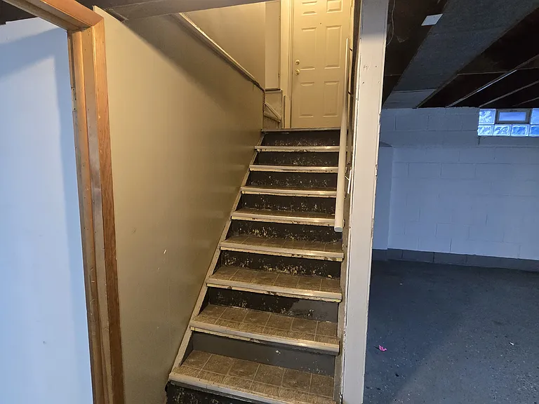 21227 Panama St — Photo 31