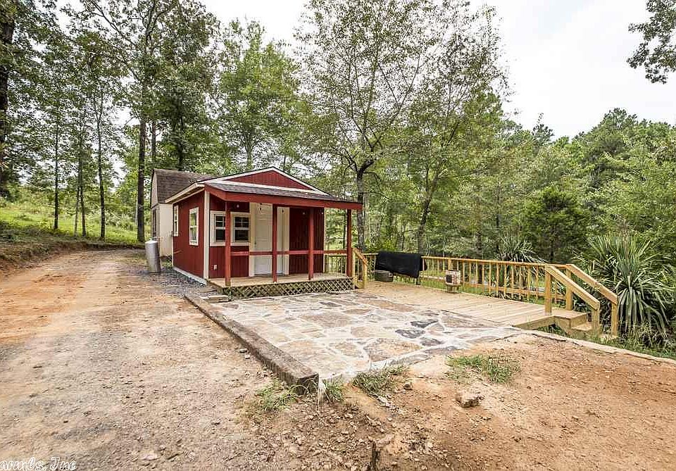 1st image of 229 Dogwood Forest Dr