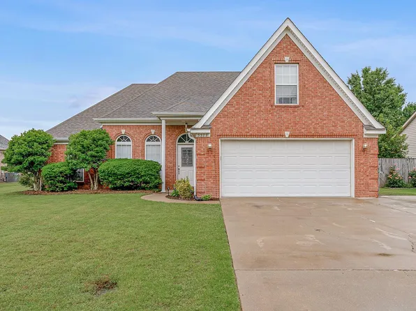 5313 Deerfield Dr, Jonesboro, AR 72404