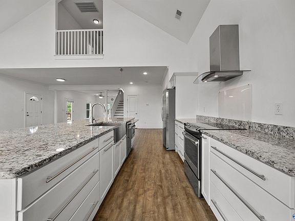 5th image of 6449 Lincoln Park Pl