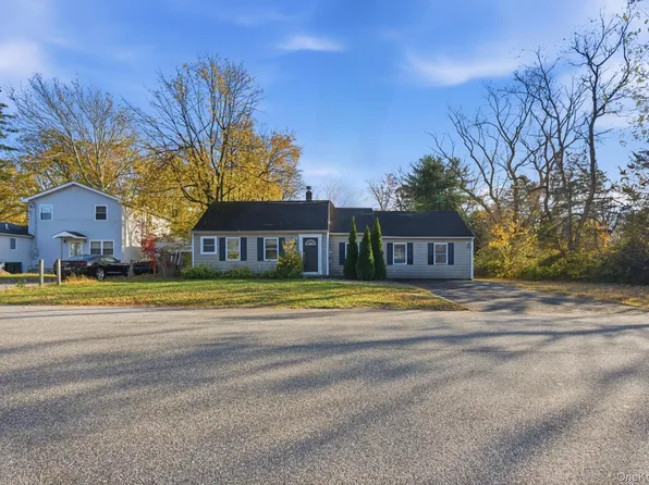 36 Ralph, Brentwood, NY 11717