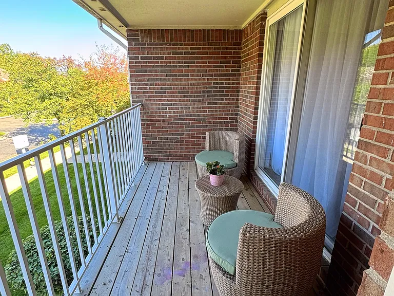 44060 Rushcliffe Dr — Photo 16