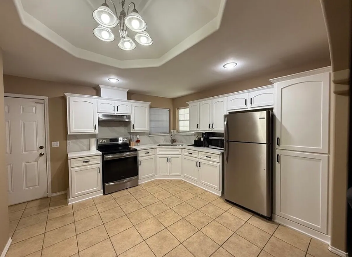 2 bed, 1000 sqft, $875 — Photo 1