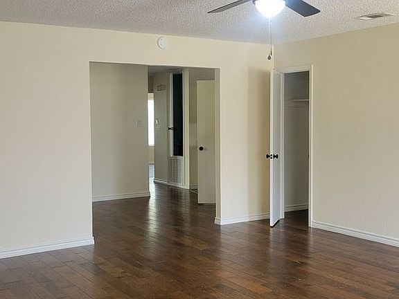 4th image of 1402 Miranda Ave