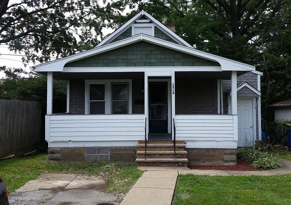 1st image of 1514 E 172nd St