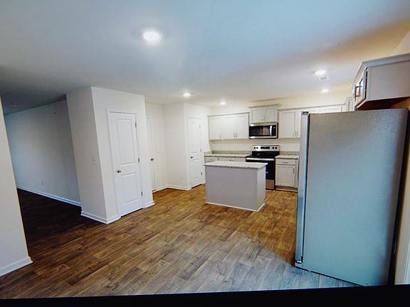 5th image of 457 Delahays Rd