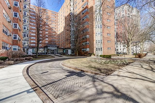 1st image of 4970 N Marine Dr APT 325