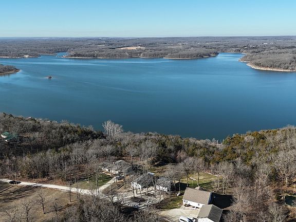 5th image of 25266 Oakmont Road